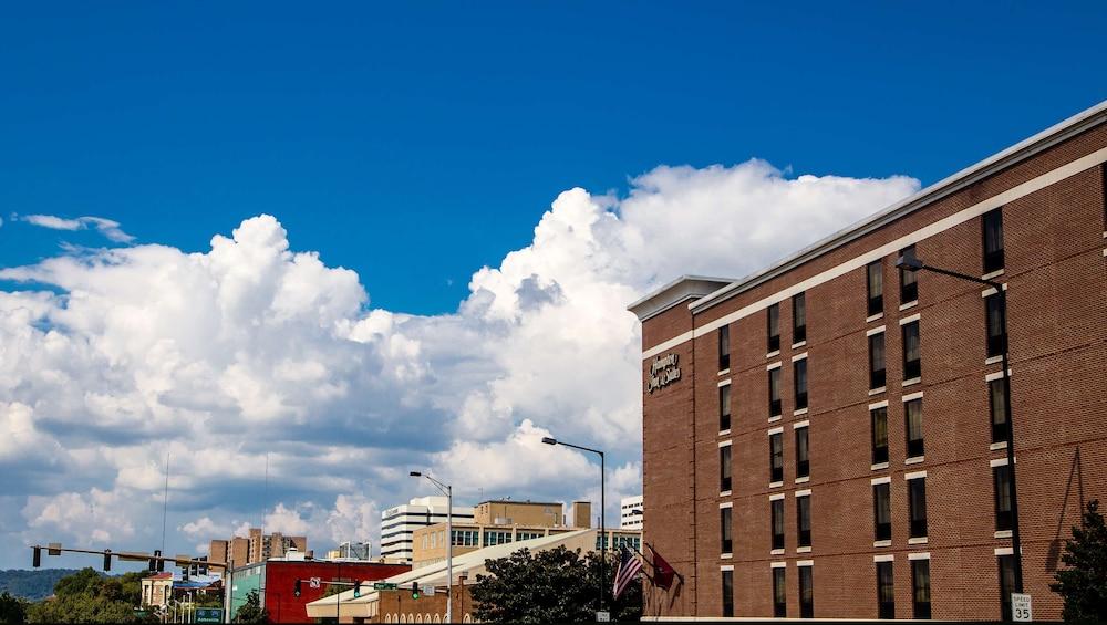 Hampton Inn & Suites Knoxville-Downtown Extérieur photo